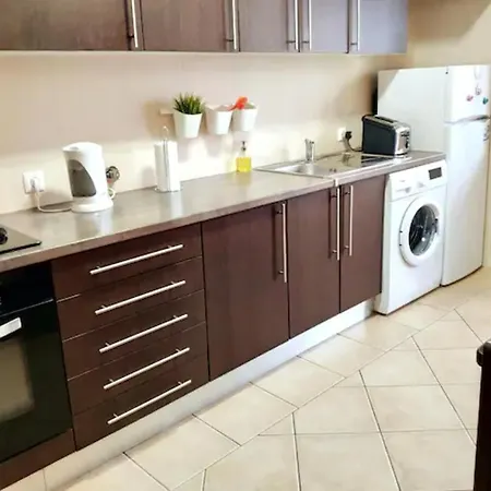아파트 Cosy2bedroomapartment 롤레